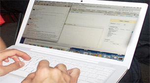 Este puede ser tu jefe viendo tus mensajes.