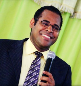 523330_437971392883425_1912390646_n