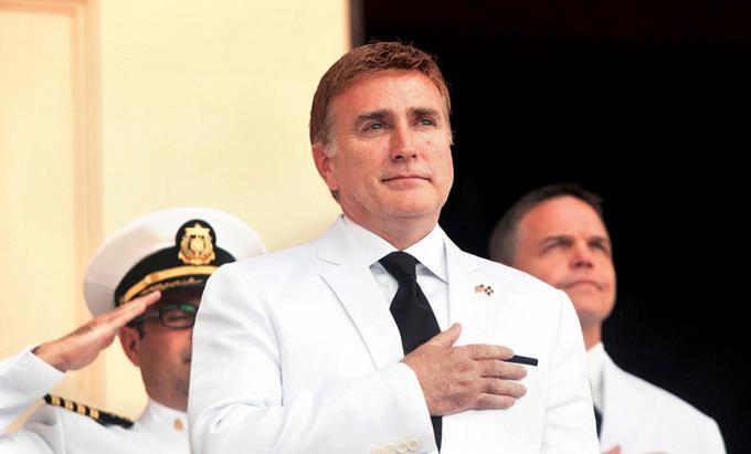 brewster-concluiria-mision-en-primavera